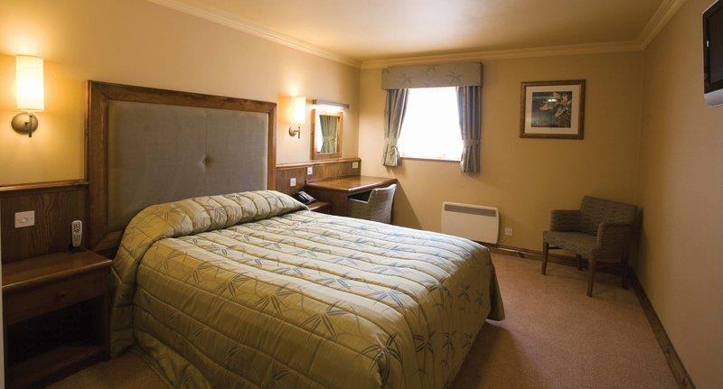 Western Pastures 3*