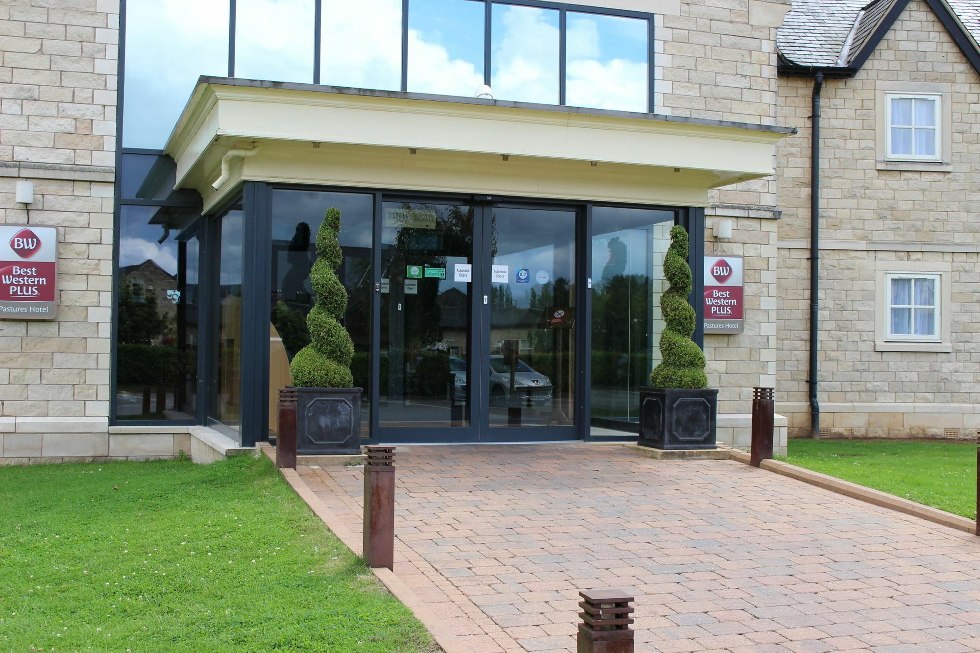 Western Pastures Hotel Doncaster